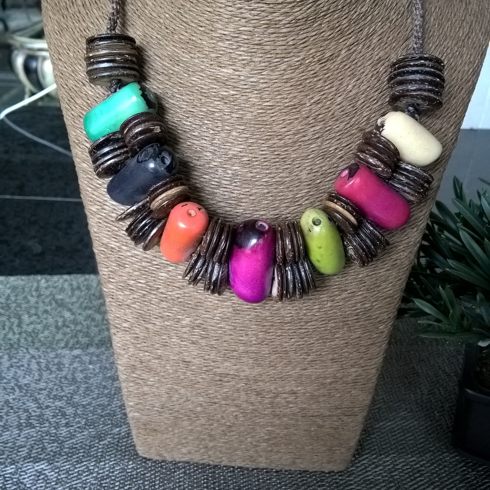 TAGUA SEED and COCONUT SHELL NECKLACE, NEW ARTISAN
